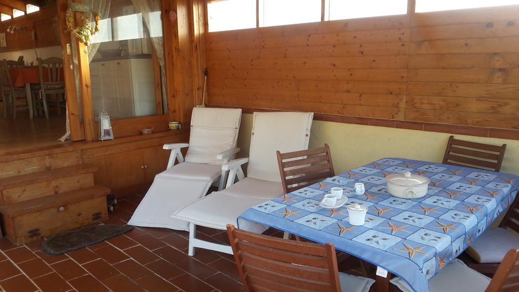 Casa Vacanze Paola Куарту-Сант'Элена Экстерьер фото