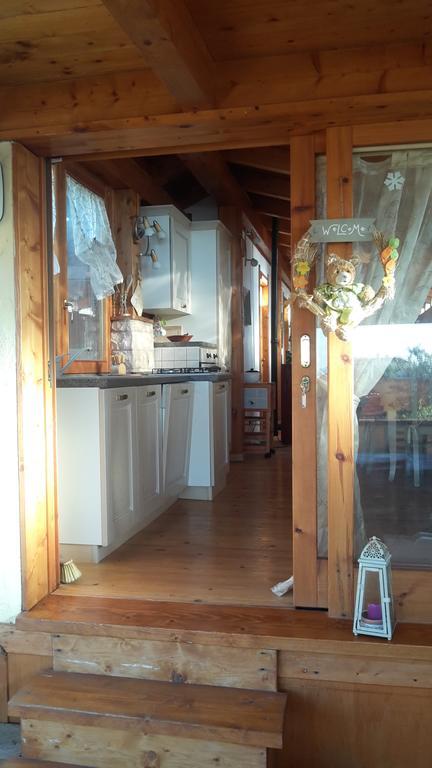 Casa Vacanze Paola Куарту-Сант'Элена Экстерьер фото